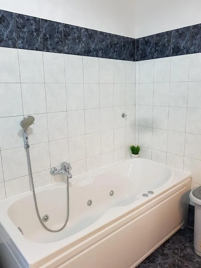 Apartman Roberta Лабин 0*,  Хорватия